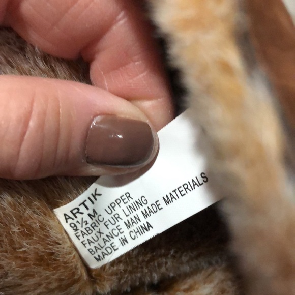 FINAL MARKDOWN! 3-7-25 HOST PICK!! Preloved Rampage 9.5 Artik Brown Boots! - Picture 6 of 14